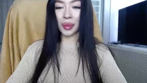 Snapshot of luisa_domina chatting on 02-21-26, 08:15 luisa lovedom online show from 02-21-26, 08:15