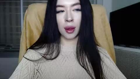 Snapshot of luisa_domina chatting on 02-21-26, 09:05 luisa lovedom online show from 02-21-26, 09:05