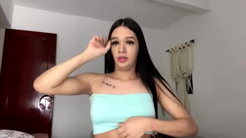   Luisa Fernanda  online show from 10-13-25, 02:22