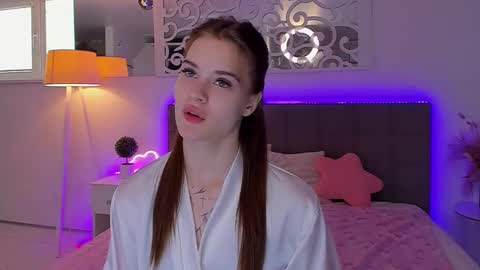 Snapshot of luisaclover chatting on 04-28-26, 12:32 LuisaClover online show from 04-28-26, 12:32