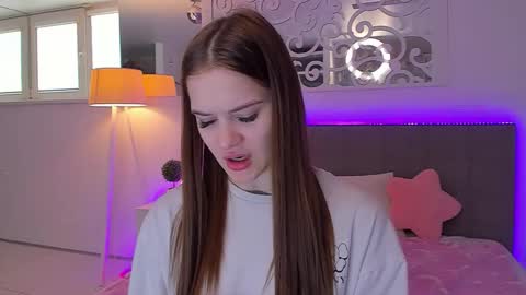 Snapshot of luisaclover chatting on 04-29-26, 12:31 LuisaClover online show from 04-29-26, 12:31