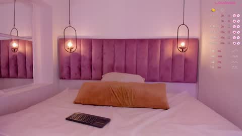 Snapshot of luisah_ chatting on 01-04-25, 08:16 L U I S A online show from 01-04-25, 08:16