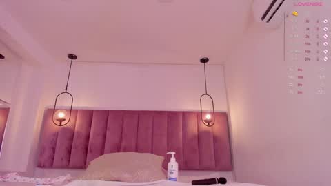 Snapshot of luisah_ chatting on 01-04-25, 11:17 L U I S A online show from 01-04-25, 11:17