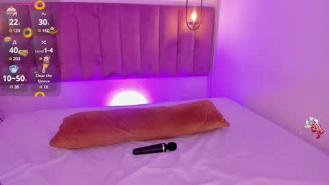 Snapshot of luisah_ chatting on 02-27-25, 08:20 L U I S A online show from 02-27-25, 08:20