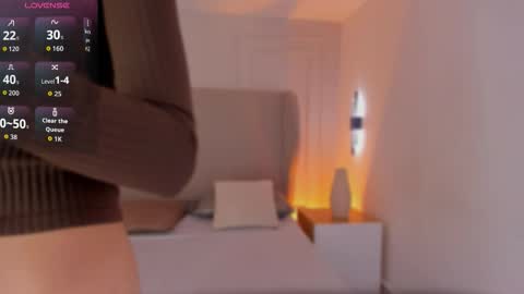 Snapshot of luisah_ chatting on 12-16-25, 08:25 L U I S A online show from 12-16-25, 08:25