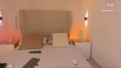 Snapshot of luisah_ chatting on 12-19-25, 08:38 L U I S A online show from 12-19-25, 08:38