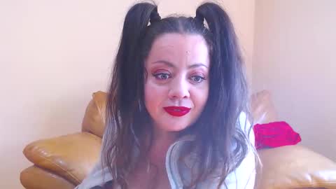 Snapshot of luisahornydoll chatting on 03-18-26, 09:23 Cassie online show from 03-18-26, 09:23