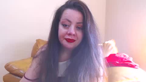 Snapshot of luisahornydoll chatting on 03-21-26, 12:32 Cassie online show from 03-21-26, 12:32