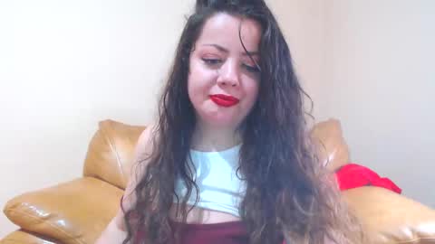 Snapshot of luisahornydoll chatting on 03-29-26, 12:27 Cassie online show from 03-29-26, 12:27