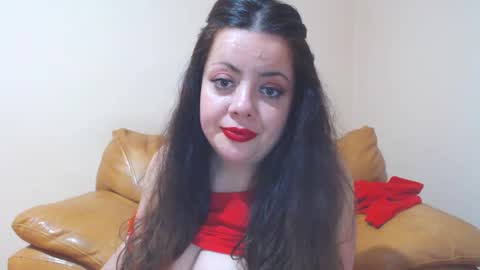 Snapshot of luisahornydoll chatting on 04-09-26, 07:52 Cassie online show from 04-09-26, 07:52