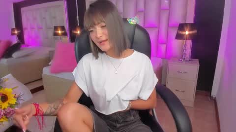 Luisa  online show from 03-09-26, 03:49