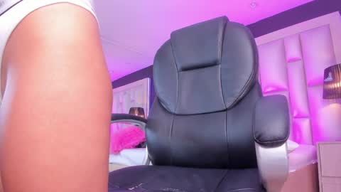 Luisa  online show from 04-29-26, 05:30