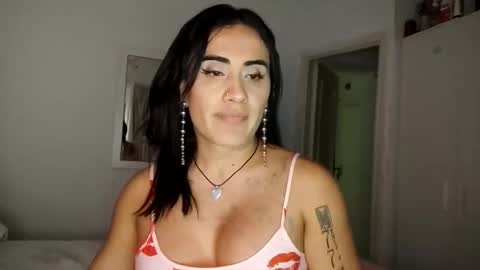 Luisa Monsters online show from 09-27-25, 01:43