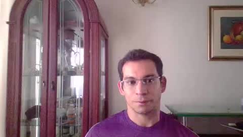 Luis online show from 11-25-25, 07:36