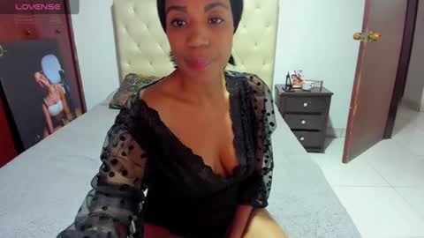 Luissa online show from 06-25-26, 11:59