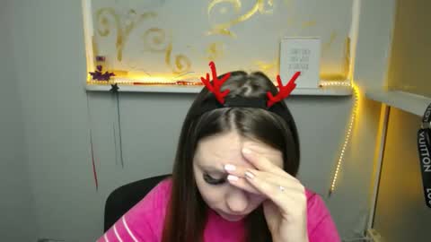 Luiza online show from 12-24-24, 07:39