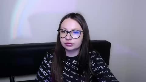 Snapshot of luizaheems_ chatting on 05-22-26, 06:42 Luiza online show from 05-22-26, 06:42