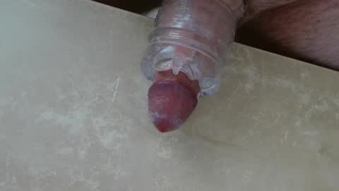 Snapshot of lukaskiavi chatting on 12-29-24, 08:44 LukaS online show from 12-29-24, 08:44