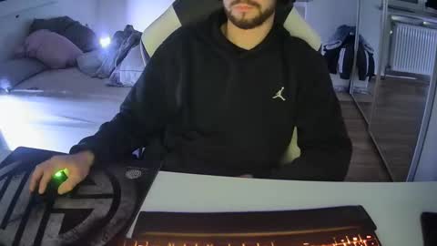 lukasschoetz online show from 12-28-24, 11:26