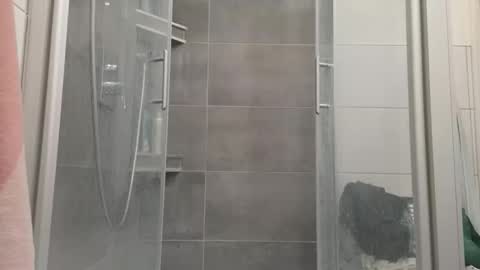 lukasschoetz online show from 12-01-25, 03:28