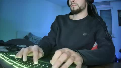 lukasschoetz online show from 03-30-26, 07:04