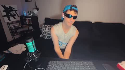 Snapshot of lukatripp chatting on 04-11-26, 06:56 lukatripp online show from 04-11-26, 06:56