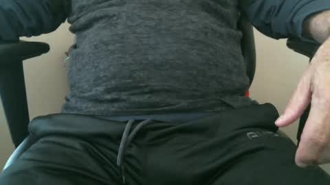 Snapshot of luke7711 chatting on 10-08-25, 02:47 luke7711 online show from 10-08-25, 02:47