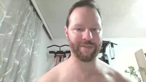 Snapshot of luke91_t chatting on 05-07-26, 06:46 luke91_t online show from 05-07-26, 06:46
