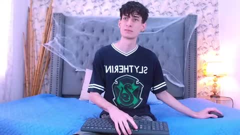 luke_carter online show from 10-21-25, 01:12