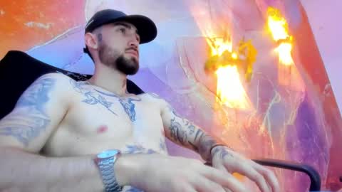 LUKE online show from 02-05-25, 01:22