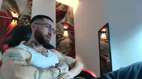 LUKE online show from 09-30-25, 01:27