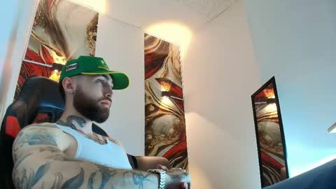 LUKE online show from 06-02-26, 01:02