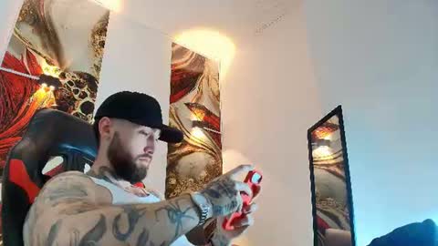 LUKE online show from 06-17-26, 01:01