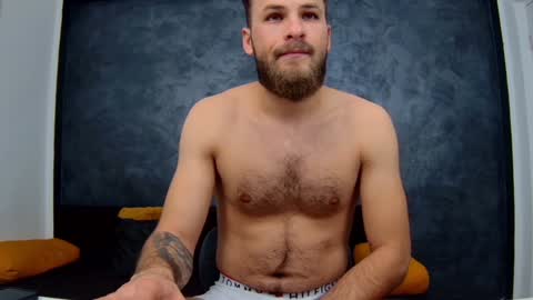 Snapshot of luke_eddison chatting on 02-03-25, 08:02 Luke online show from 02-03-25, 08:02