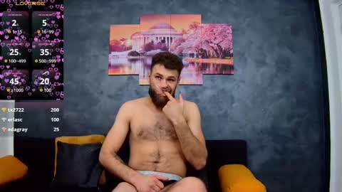 Snapshot of luke_eddison chatting on 02-18-25, 10:16 Luke online show from 02-18-25, 10:16