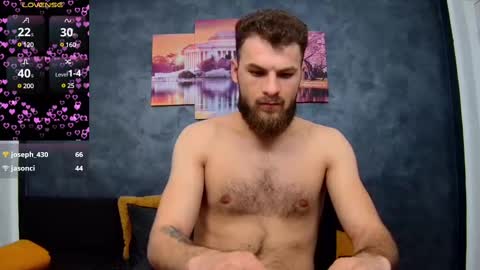 Snapshot of luke_eddison chatting on 02-21-25, 09:45 Luke online show from 02-21-25, 09:45