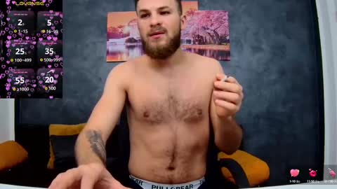 Snapshot of luke_eddison chatting on 02-22-25, 04:40 Luke online show from 02-22-25, 04:40