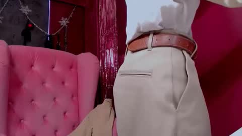 Luke online show from 12-22-25, 10:56