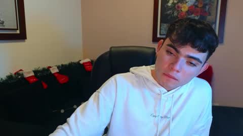 lukeboyce online show from 11-11-25, 01:16