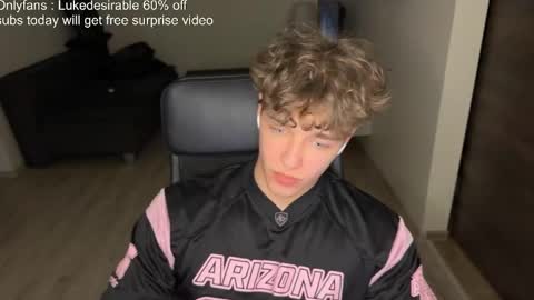 lukedesirable online show from 04-03-26, 07:23