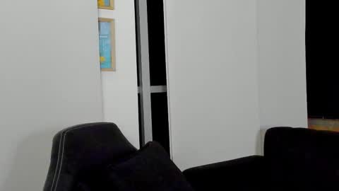 Snapshot of lukeglanton17 chatting on 10-04-25, 01:03 Luke online show from 10-04-25, 01:03