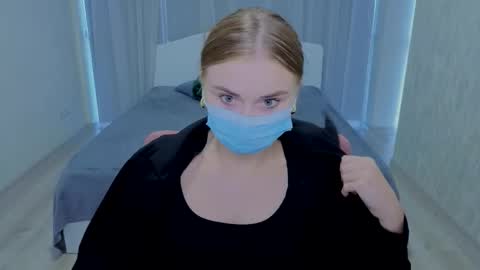 lukeriamoon online show from 09-18-25, 04:47