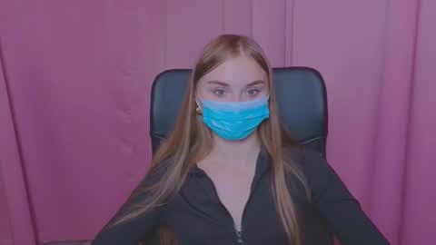 lukeriamoon online show from 10-06-25, 03:31