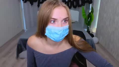 lukeriamoon online show from 11-06-25, 05:30