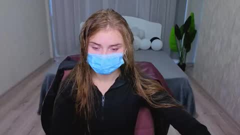 lukeriamoon online show from 11-11-25, 06:02