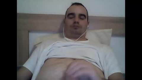 Snapshot of lukixxxx chatting on 01-14-26, 06:46 lukixxxx online show from 01-14-26, 06:46