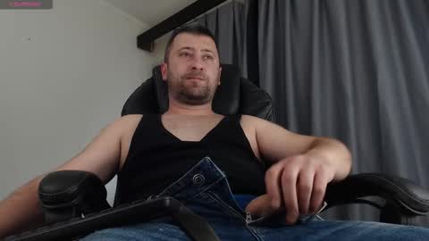 Sir Alex online show from 11-11-25, 11:54