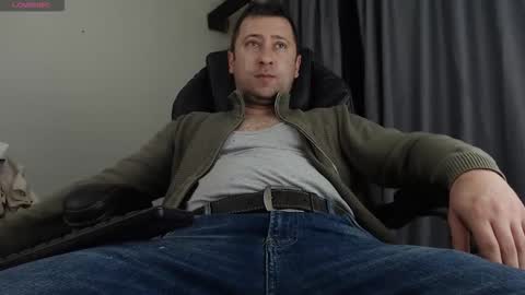 Sir Alex online show from 11-22-25, 02:16