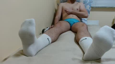 Luke online show from 10-19-25, 05:46