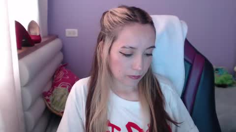 Vicky online show from 05-12-26, 04:59